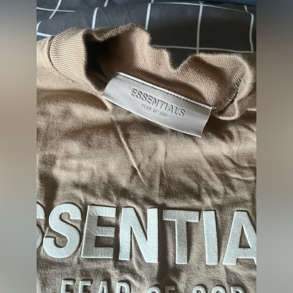 Essential Fear of God set - Picture 3 of 4